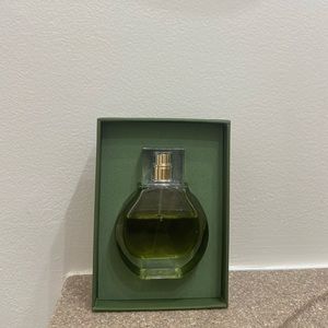 KKW Fragrance x Kendall Olive